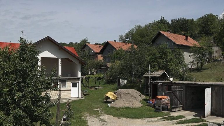 Milan Mijić: Detonacije iz Jusića Milan Mijić: Detonacije iz Jusića