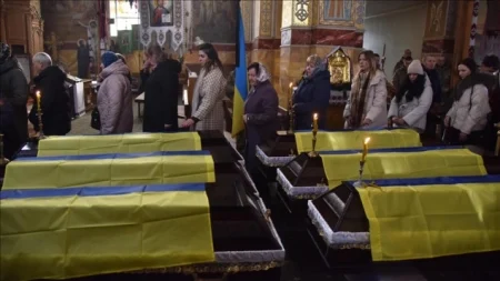 Sahranjeni neidentifikovani ukrajinski vojnici dok Lavov ostaje bez prostora za ukop