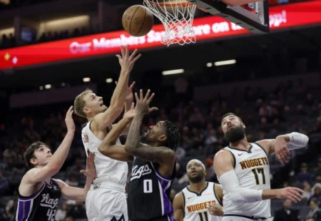 Denver slavio u Milwaukeeu, pobjede i za Toronto, Indianu i Houston