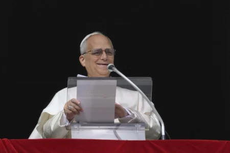 Papa Lav XIV ponovo upozorio na rizike umjetne inteligencije