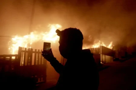 Predsjednik Čilea proglasio vanredno stanje zbog požara u nekim dijelovima zemlje