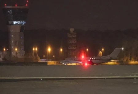 Avion s američkim izaslanicima Witkoffom i Kushnerom sletio u Moskvu