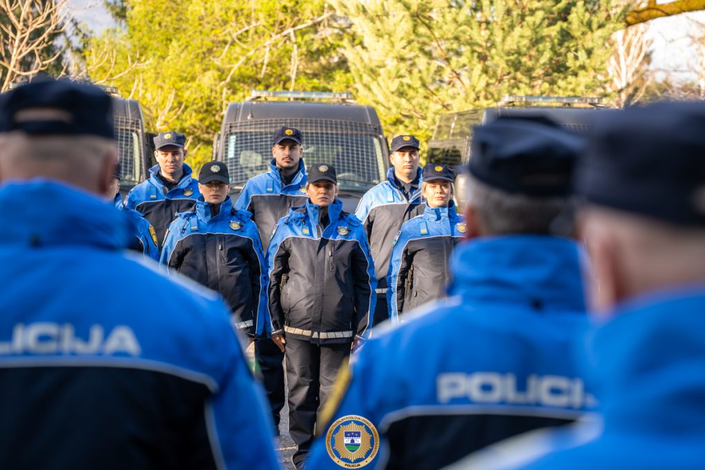 Zbog sumnje u zloupotrebu položaja u Direkciji regionalnih cesta USK: Uhapšen bivši direktor Amir Osmančević i v.d. direktor Edin Keškić