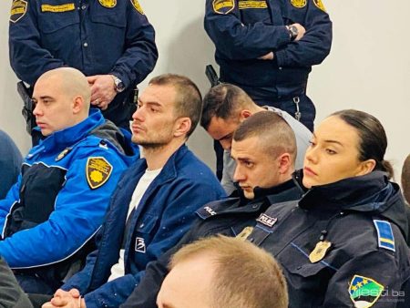 Općinski sud u Živinicama odlučio: Jedanaest huligana iz Hrvatske i tri iz BiH ostaju u jednomjesečnom pritvoru Općinski sud u Živinicama odlučio: Jedanaest huligana iz Hrvatske i tri iz BiH ostaju u jednomjesečnom pritvoru