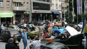 Stari automobili plijene pažnju u glavnom gradu BiH