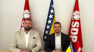 Na granici privedeni vijećnik i vlasnik nargila bara Mahala: Krijumčarili arome za nargilu