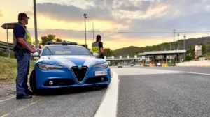 Italijanski karabinjeri u šoku: Bosanac tvrdi da je kupio 14-godišnju djevojčicu, uhapšen je Italijanski karabinjeri u šoku: Bosanac tvrdi da je kupio 14-godišnju djevojčicu, uhapšen je