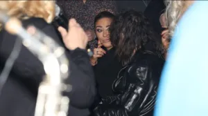 Ne prestaje šokirati: Ana Nikolić bacila kaput i sjela nasred tržnog centra