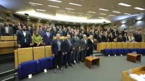 Napale ga sove: Zastupnik DF-a zaspao usred sjednice Predstavničkog doma Parlamenta FBiH