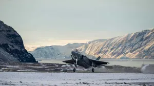 Trump šokirao slikom na Truth Social: Nema povratka, SAD jedini mogu sačuvati mir u svijetu