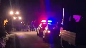 Zastrašujući snimak: Brdo se srušilo na cestu kod Foče, sekunde dijelile od tragedije