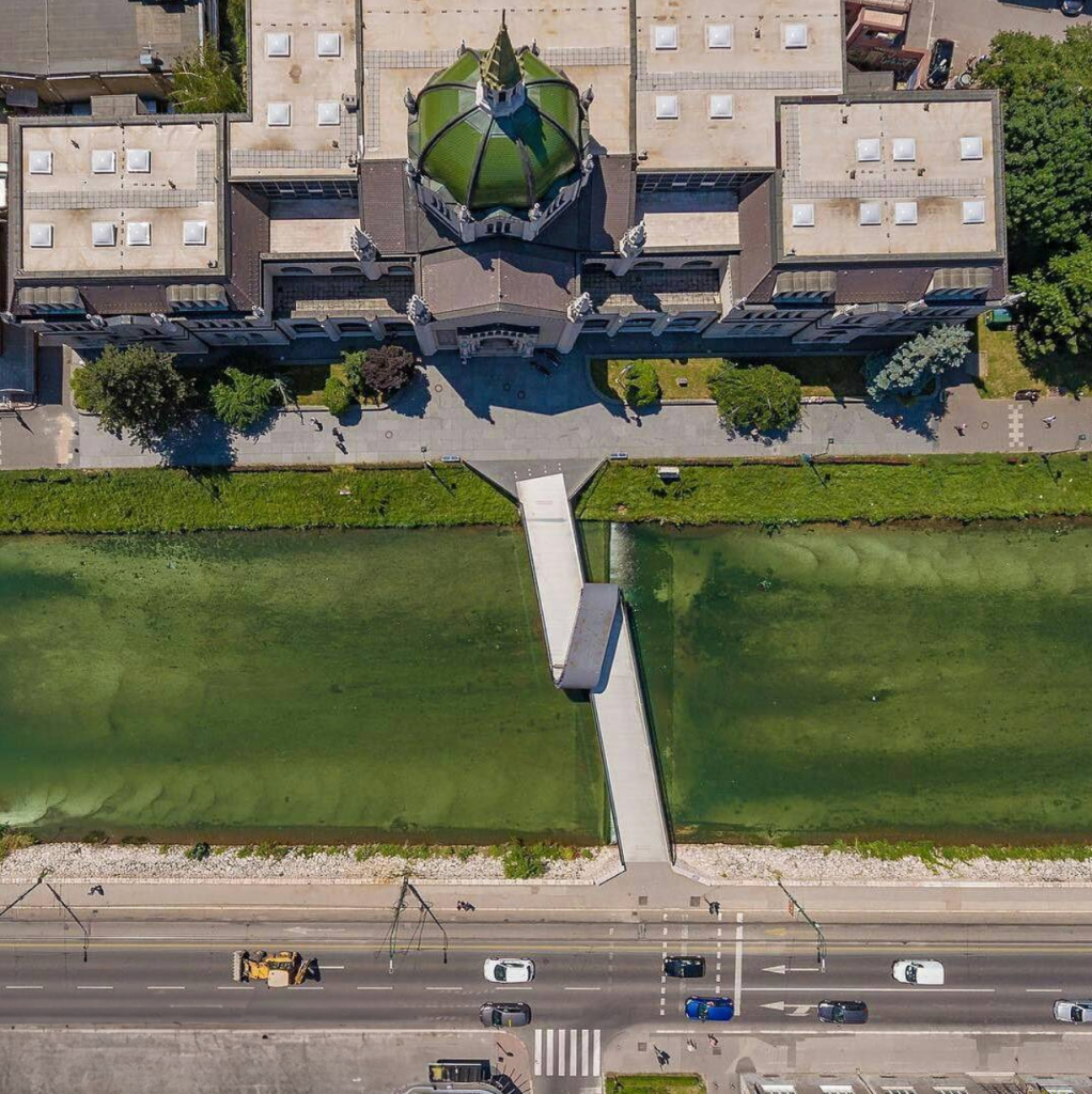 Amila Hrustić za Forbes BiH: Kada kreativnost ima stav i kako redefinisati uspjeh u globalnoj industriji