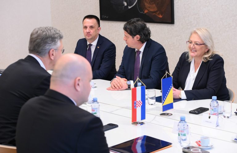 Trojka kao Dodik: Umjesto državne delegacije o međudržavnom projektu Južne interkonekcije sa Plenkovićem pregovaraju entitetski ministri