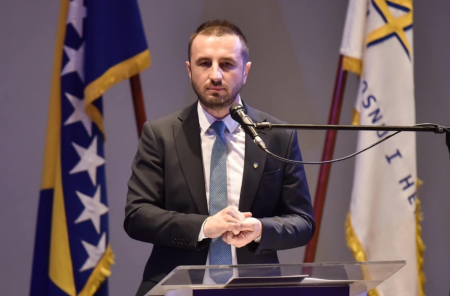 Kandidatura Semira Efendića kroz brojke i slova: Ne može ući u Predsjedništvo, ali zato može pomoći Trojki i HDZ-u