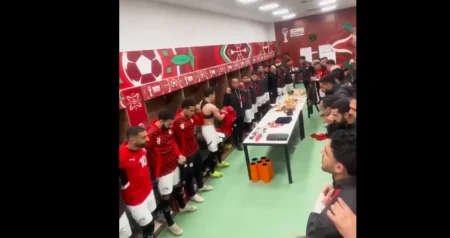 (VIDEO) Salah i igrači Egipta se učenjem ajeta iz Kurana pripremali za utakmicu, snimak postao VIRALAN