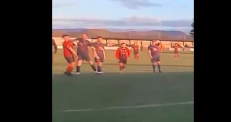 (VIDEO) Fudbaler uhapšen zbog BRUTALNOG nokauta protivničkog igrača tokom utakmice