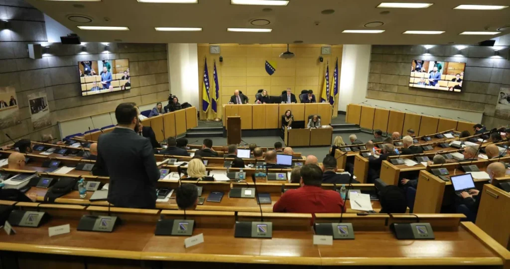 SDA optužuje Trojku za sprječavanje ukidanja bijelog hljeba: Vrhunac političke bahatosti