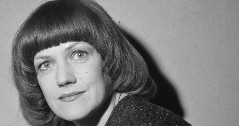 Preminula majka poznatog muzičara: I sama je nekada bila popularna pjevačica i glumica