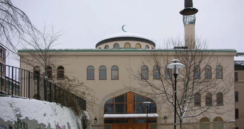 Jevrejska zajednica poklonila Kuran iz Al-Akse muslimanima u Stochkolmu