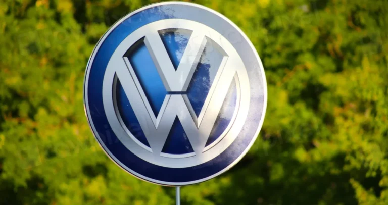 Volkswagen ulaže 160 milijardi eura u Evropu, vraća li se u BiH? Volkswagen ulaže 160 milijardi eura u Evropu, vraća li se u BiH?