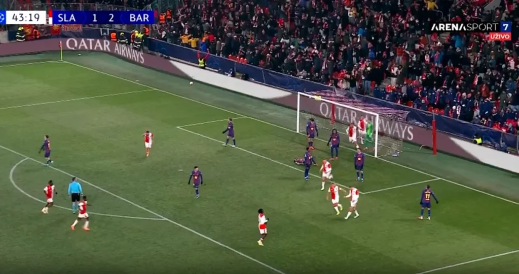 (VIDEO) DA LI JE MOGUĆE? Lewandowski na bizaran način postigao prvi autogol u karijeri