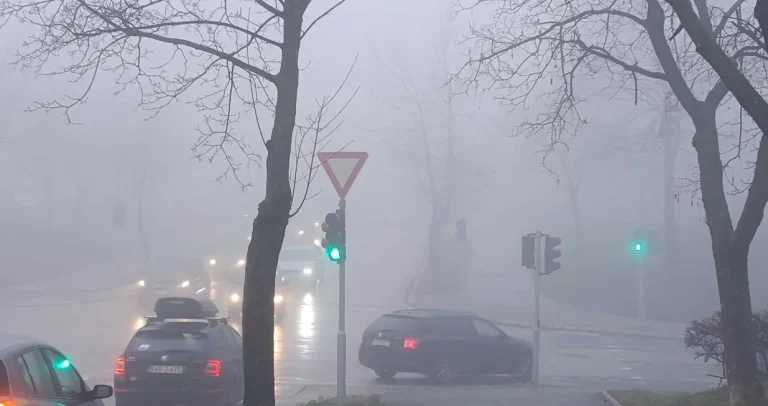 Novi problemi u Sarajevu: Kvalitet zraka pogoršan, proglašena epizoda Upozorenje Novi problemi u Sarajevu: Kvalitet zraka pogoršan, proglašena epizoda Upozorenje