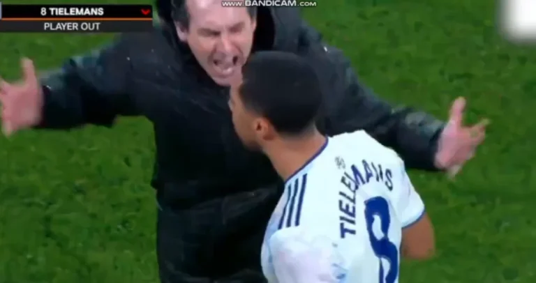 (VIDEO) Emery PODIVLJAO na svog igrača nakon izmjene, došlo je i do fizičkog kontakta (VIDEO) Emery PODIVLJAO na svog igrača nakon izmjene, došlo je i do fizičkog kontakta