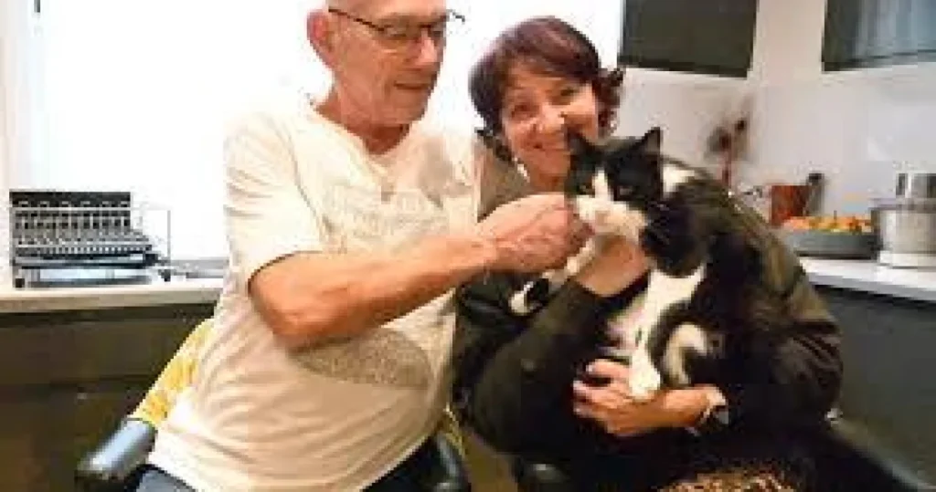 Par iz Francuske na odmoru u Španiji izgubio mačka, on pronašao put kući nakon pet mjeseci