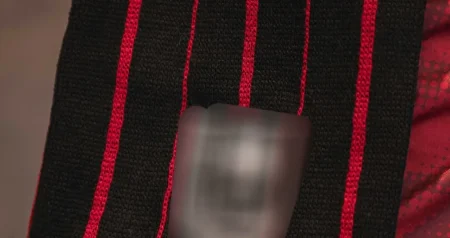 Neshvatljiv kiks bordo kluba obilazi državu: Robijaši ISMIJALI dizajn novog šala FK Sarajevo