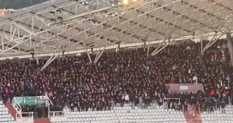 (VIDEO) Torcida provocirala Delije nakon sinoćnjeg napada kod Tuzle, spominjali su i bh. klub