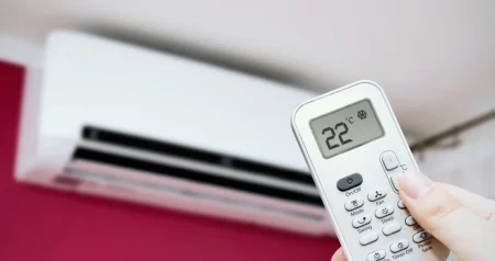 Tipka na klimi koja smanjuje račun i održava prostoriju toplom