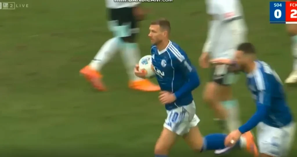 (VIDEO) Džekin gol za Schalke izazvao je EKSTAZU i njemačkog komentatora, poslušajte njegovu reakciju