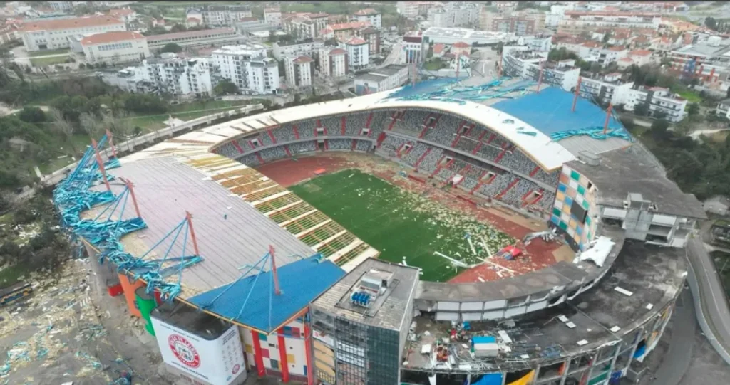 Snažna oluja uništila stadion na kojem se igralo finale Evropskog prvenstva