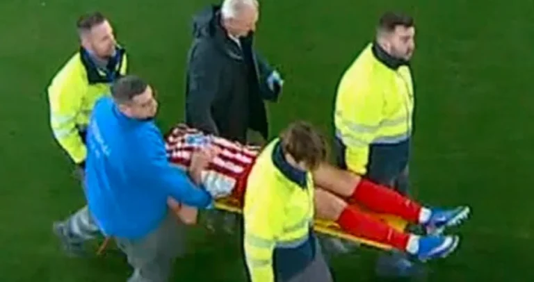 UŽAS U ŠPANIJI: Fudbaler Atletico Madrida prebačen u bolnicu, stanje neizvjesno