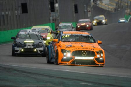 Uzbudljiva 1000 Miles Race vožnja u Brazilu