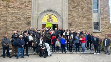 Beograde, da li nas čuješ: Meseci protesta ispred srpske crkve u Klivlendu