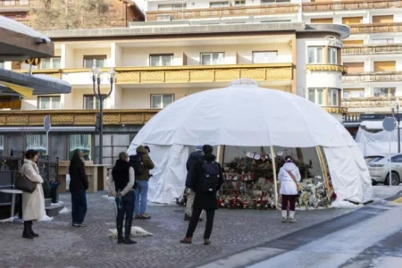 Meloni: Puštanje vlasnika bara nakon požara u Švicarskoj je poniženje za porodice žrtava