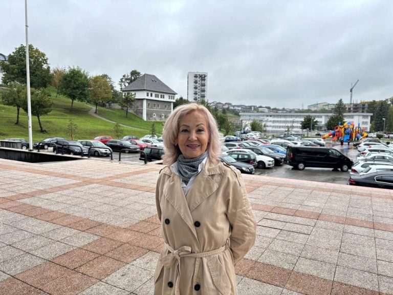 Rusmira Hadžić – Cuco: Više od tri decenije folklora i rada s djecom u Cazinu Rusmira Hadžić – Cuco: Više od tri decenije folklora i rada s djecom u Cazinu