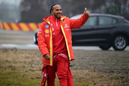 Lewis Hamilton oduševljen novim početkom i novim bolidom Lewis Hamilton oduševljen novim početkom i novim bolidom