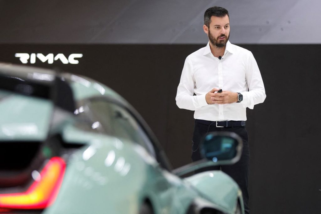 Nakon što je udvostručio prihode Rimac testirao Bugatti Tourbillon u Zagrebu: Od 0–100 za dvije sekunde (Video)
