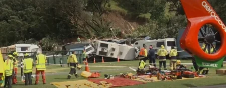Novi Zeland prekinuo spasilačku akciju za šest osoba nestalih u klizištu Novi Zeland prekinuo spasilačku akciju za šest osoba nestalih u klizištu