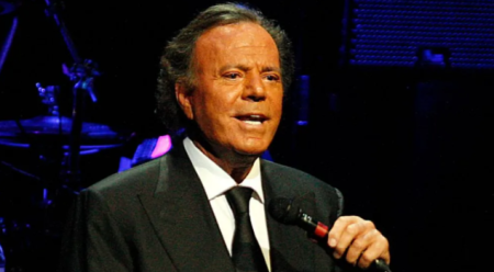 Julio Iglesias negira optužbe za seksualno zlostavljanje