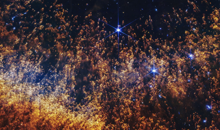 Teleskop Webb zavirio u Sauronovo oko i otkrio nove spoznaje o evoluciji zvijezda