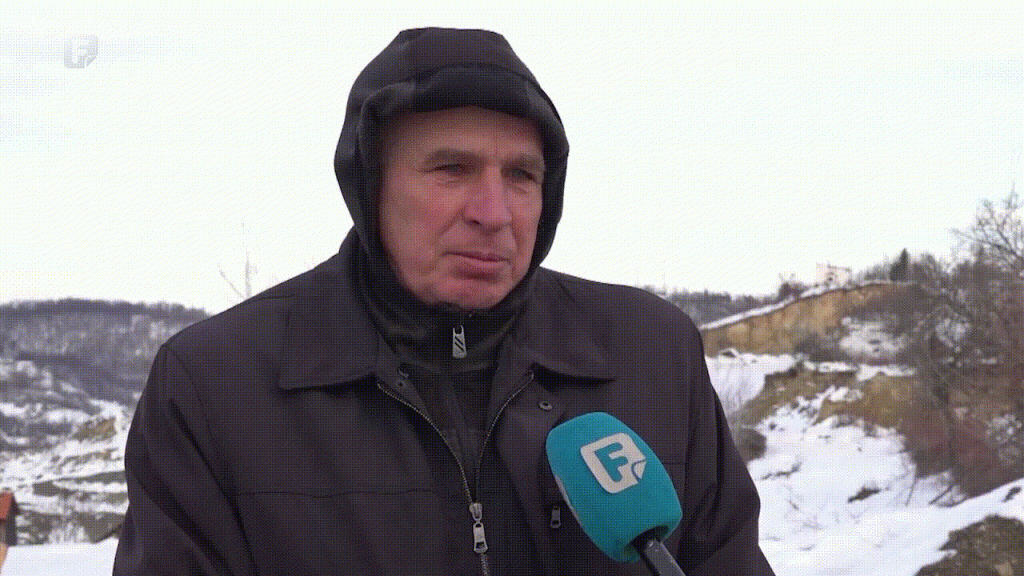 U Starom Ugljeviku i dalje kritično, klizišta gutaju kuće i puteve