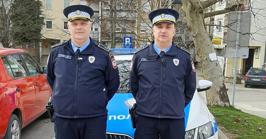 https://www.nezavisne.com/novosti/gradovi/Policajci-iz-Prnjavora-spasili-mladu-zenu/952261?utm_source=nezavisne&utm_medium=feed&utm_campaign=RSS%3A+Novosti