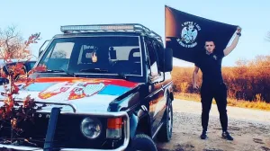 S tri prsta i tetovažom četničkog vođe pozirao na putu ka masovnoj grobnici: Stigla pravosnažna presuda