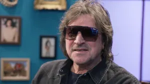 (FOTO) Sve puca od luksuza: Evo kako izgleda velelepna vila bh. pjevača u rodnom gradu