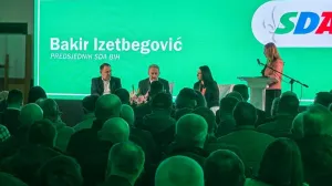 Izetbegović: Moramo mijenjati aktere na vlasti, inače će BiH dalje tonuti i slabiti