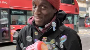 (FOTO) Nevjerovatna priča: Njemu su 92, a njoj 94 i sada su kupili prvi Porsche