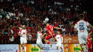 (FOTO) Velež i Borac nisu oduševili u tvrdom derbiju